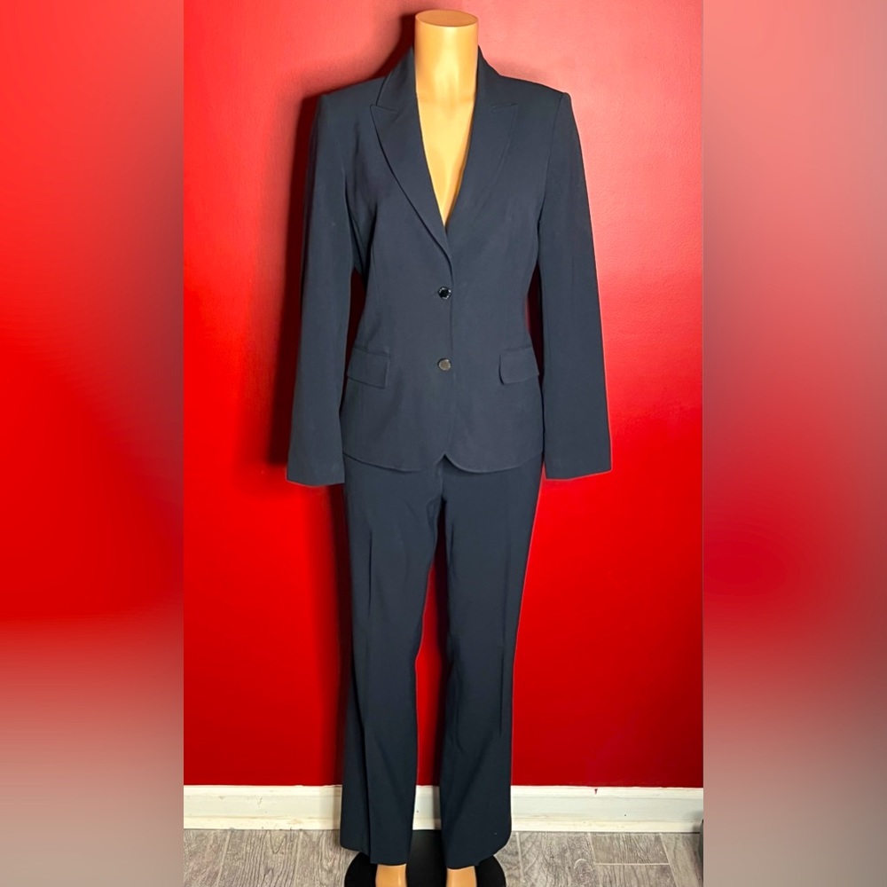 Navy blue pantsuit. Size 8